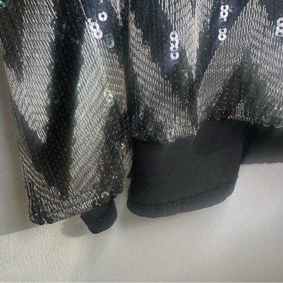 Charlotte Russe Y2K Chevron Sequin Cami. Size: Large. - Picture 3 of 7
